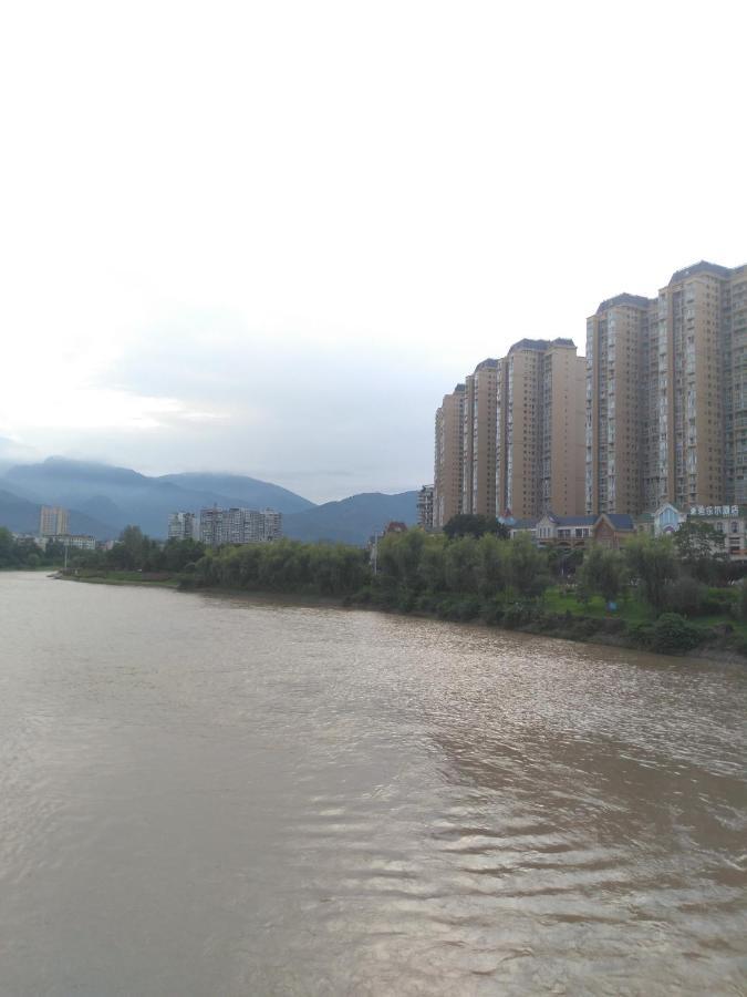 Emei Mountain Xileer Hotel Emeishan Exterior foto